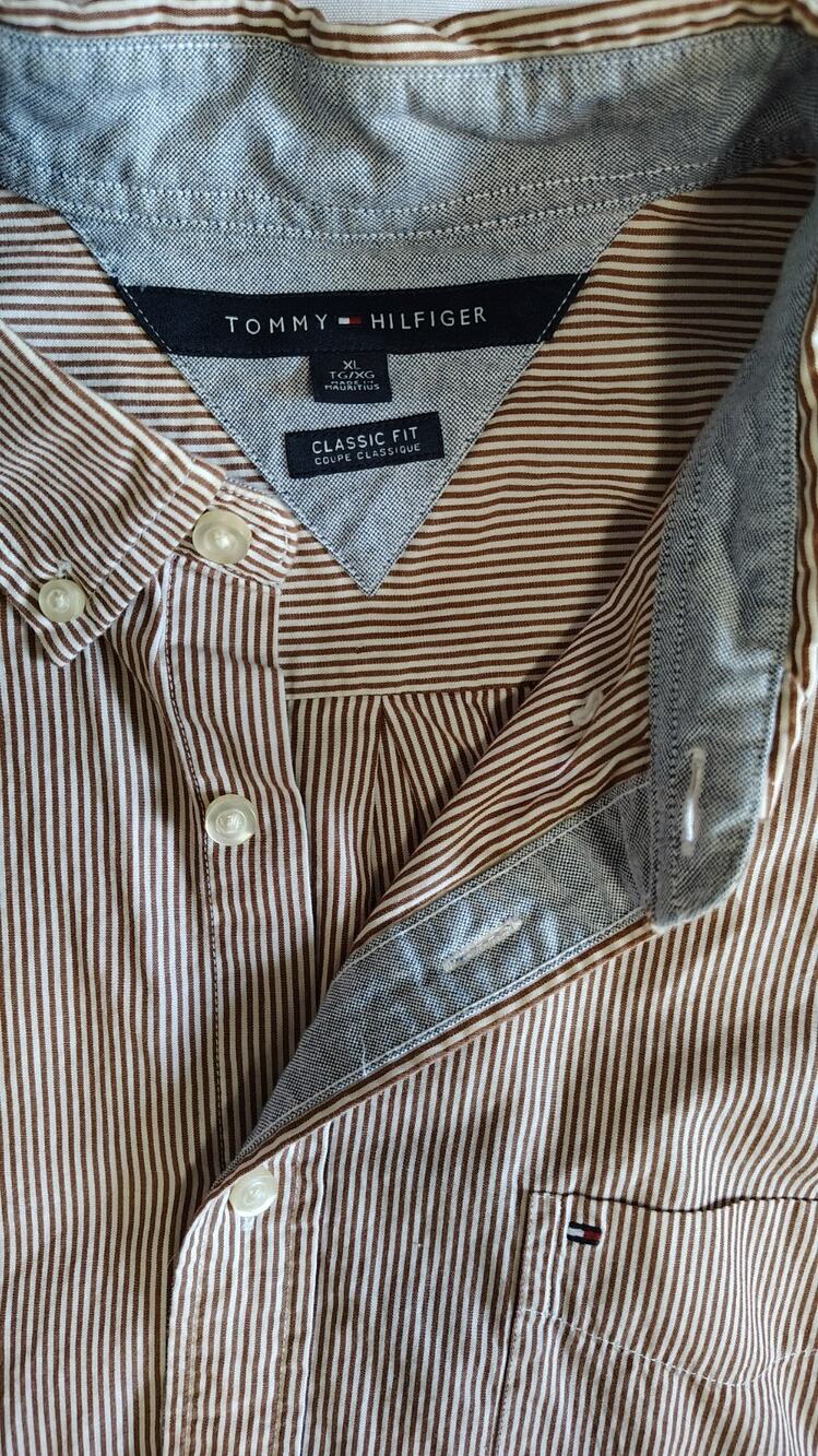 Tommy Hilfiger Men's long-sleeve Button Down Shirt Size XL Red/White Stripped
